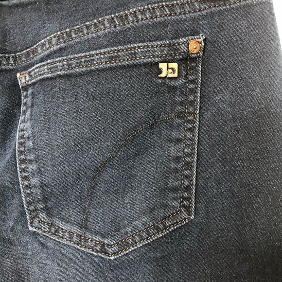 Joe’s Jeans Chelsea Micro Flare Jeans - Picture 11 of 13